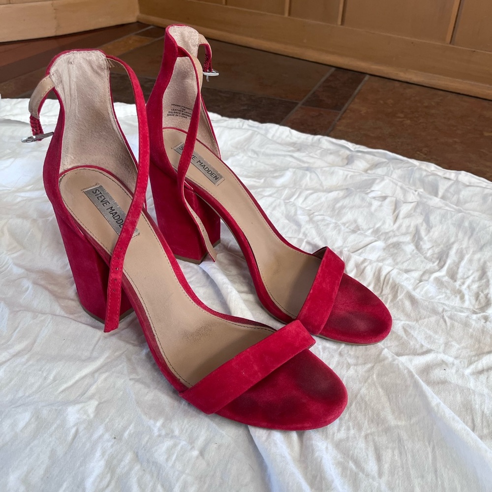 Steve Madden strappy sandal